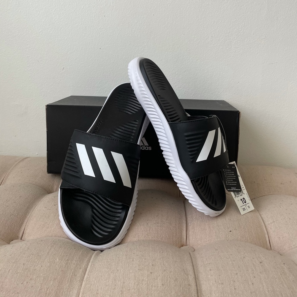 Men’s Adidas Alphabounce Basketball Slides b&w